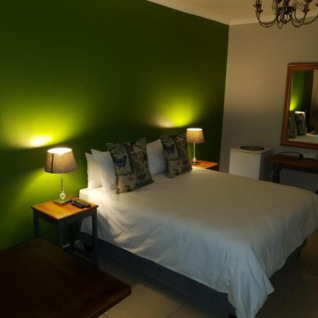 Poetry Guestrooms Vryburg Exterior photo