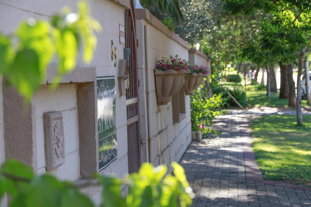 Poetry Guestrooms Vryburg Exterior photo
