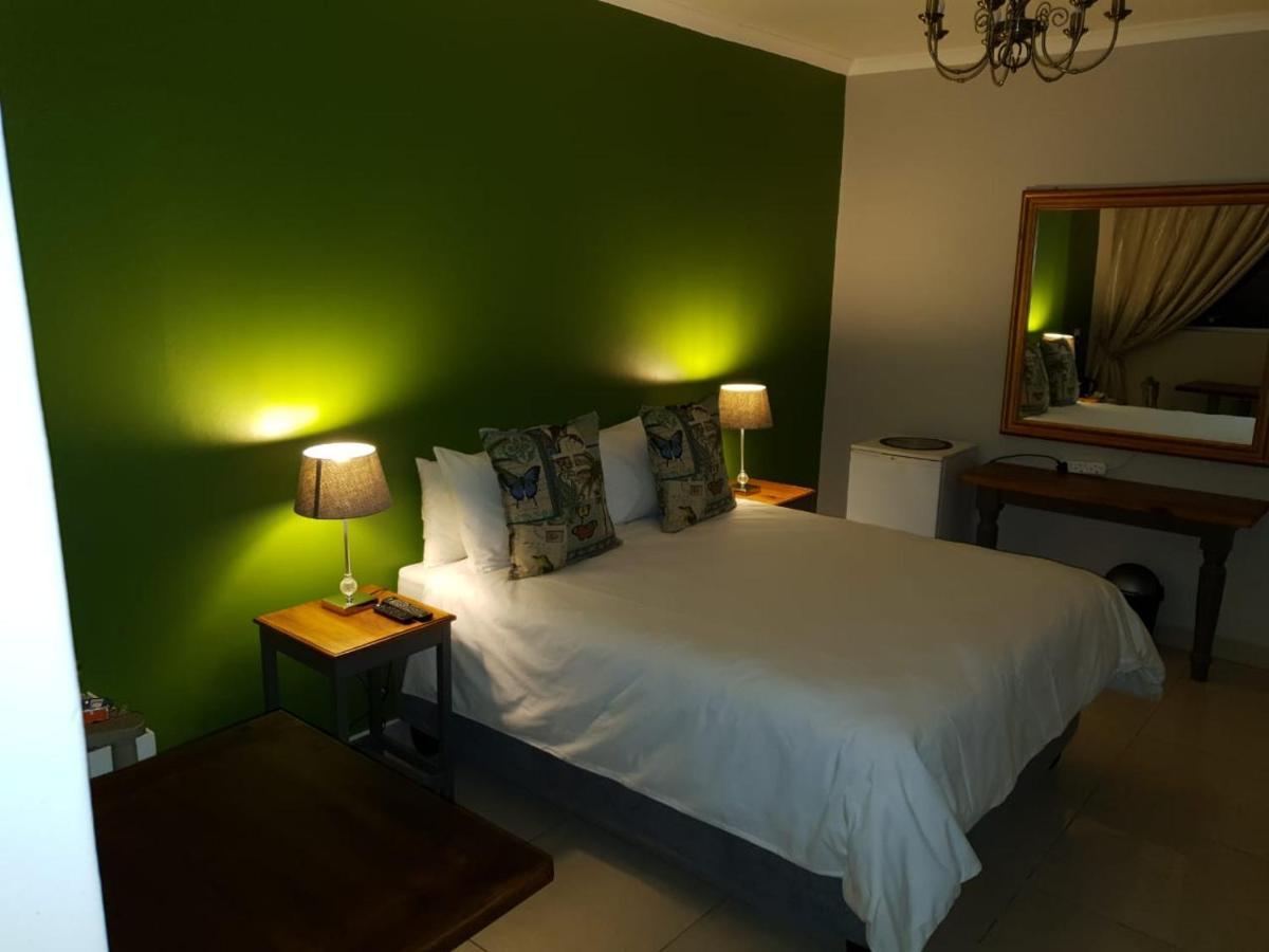 Poetry Guestrooms Vryburg Exterior photo